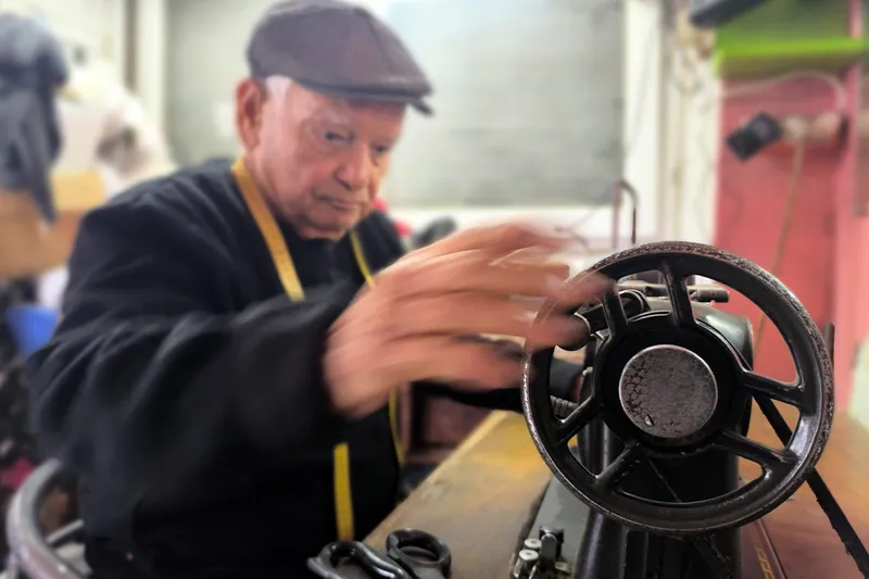 Adanalı 70 Yıllık Terzi: Bu meslek artık ayakta durmuyor