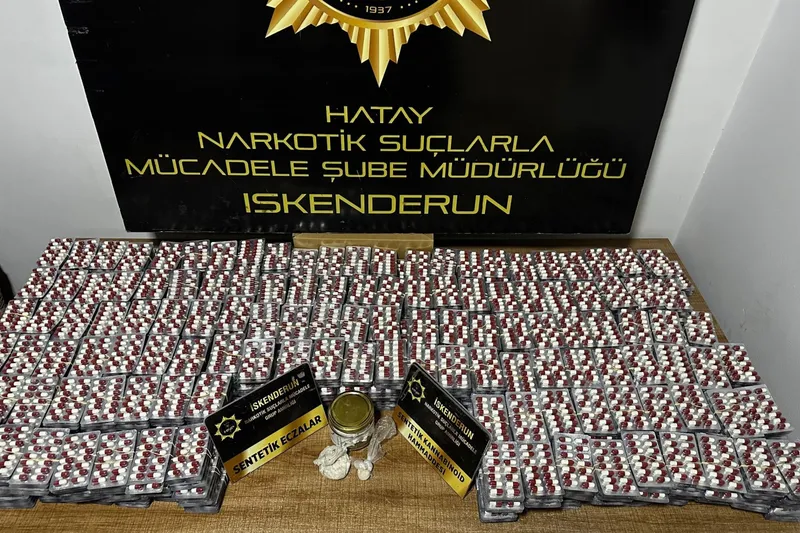 Hatay’da 21 bin 560 adet sentetik ecza hap ele geçirildi: 2 tutuklama