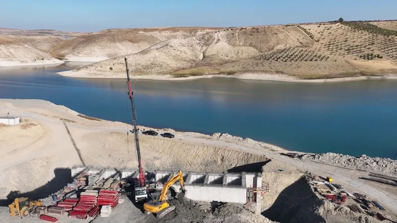 Adıyaman’da 5 bin 860 dekarlık arazi ‘Bebek-1 Projesi’yle sulu tarıma kavuşacak 