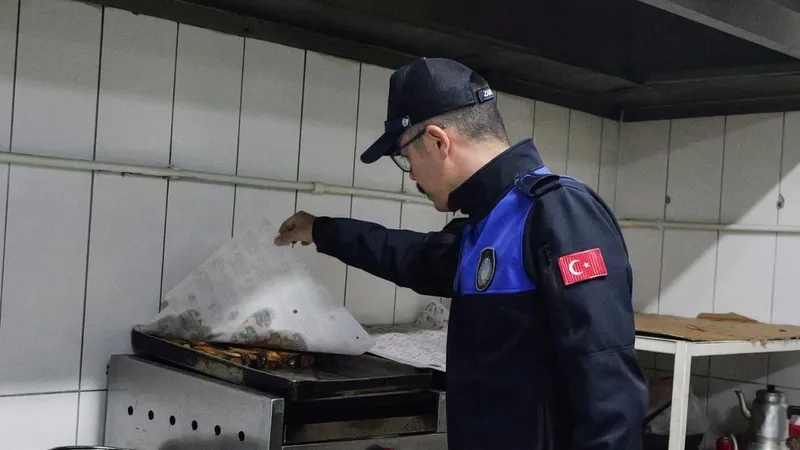 Ankara’da 154 işçi zehirlendi; yemek firması mühürlendi