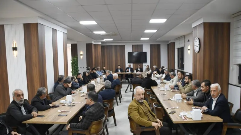 Milletvekili Özhan, yerel basınla buluştu: Yatırımlar ve yeni projeler masaya yatırıldı 