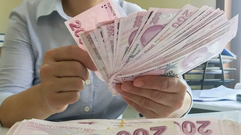 2026 yılı asgari ücreti için komisyon toplanıyor