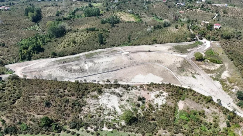 Fatsa ve Ünye Şehir Mezarlıklarında Çalışmalar Son Aşamaya Geldi