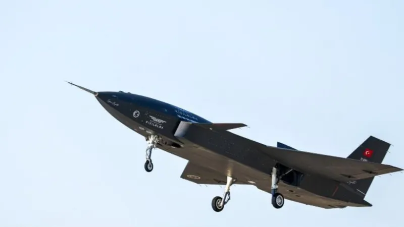 Bayraktar KIZILELMA Dünyada bir ilke imza attı 