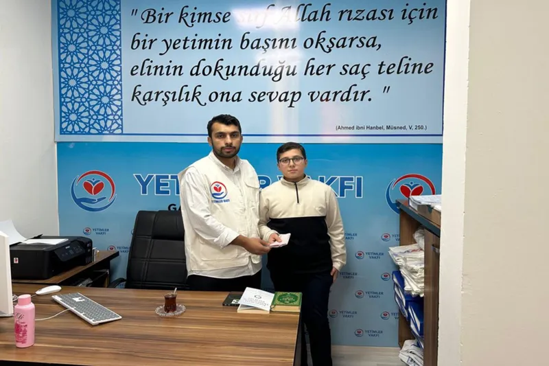 Gaziantepli öğrenciden örnek davranış: İlk bursunu Gazze’ye bağışladı