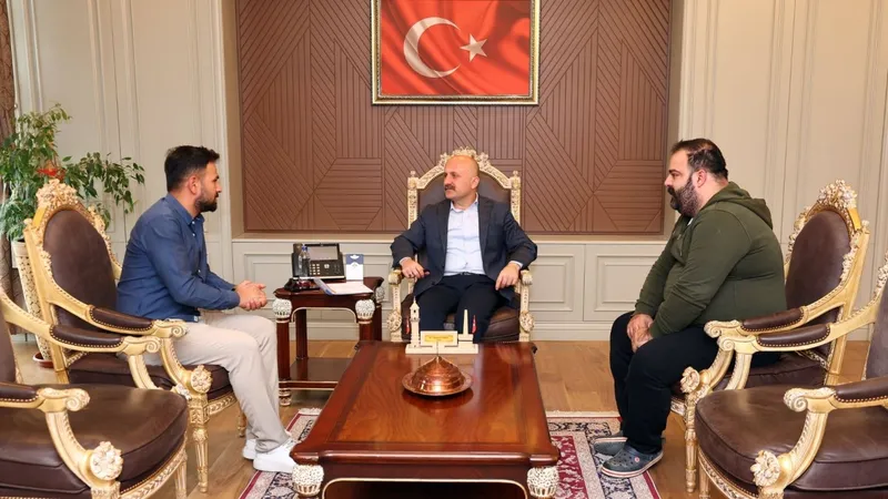 Vali Osman Varol, ‘Halk Buluşmaları’nda vatandaşlarla buluştu 