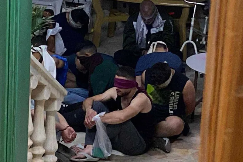 Siyonist işgalciler Mughayir