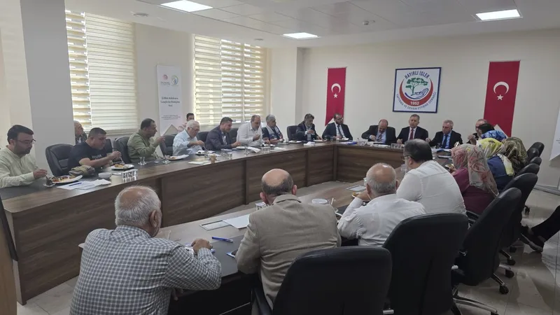 Adana’da “İyilikle Köklenen Gençlerin Dönüşüm Sesi” projesi tanıtıldı