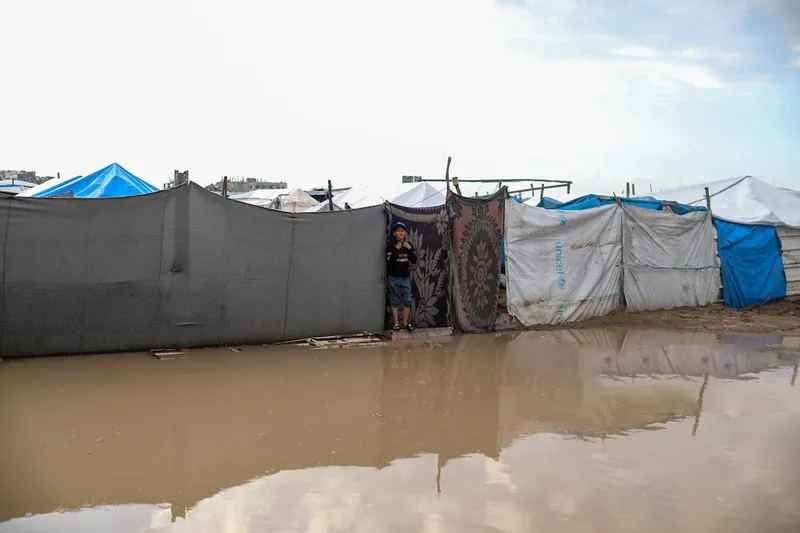 Gazze Belediyesi: Bölgeye ivedilikle çadır, ekipman ve insani malzeme girişi sağlanmalı