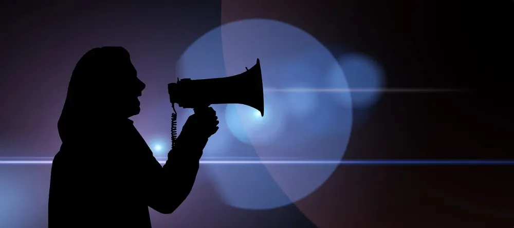 KAPAT SESİNİ, GERÇEĞİ RAHATSIZ ETME