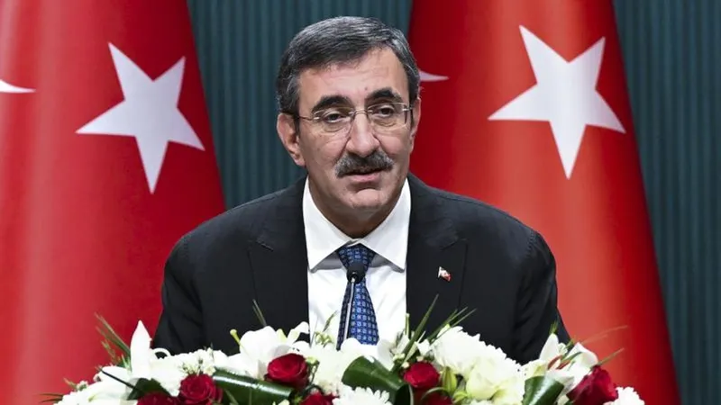 Cevdet Yılmaz: Makro finansal istikrar güçlenmeye devam ediyor