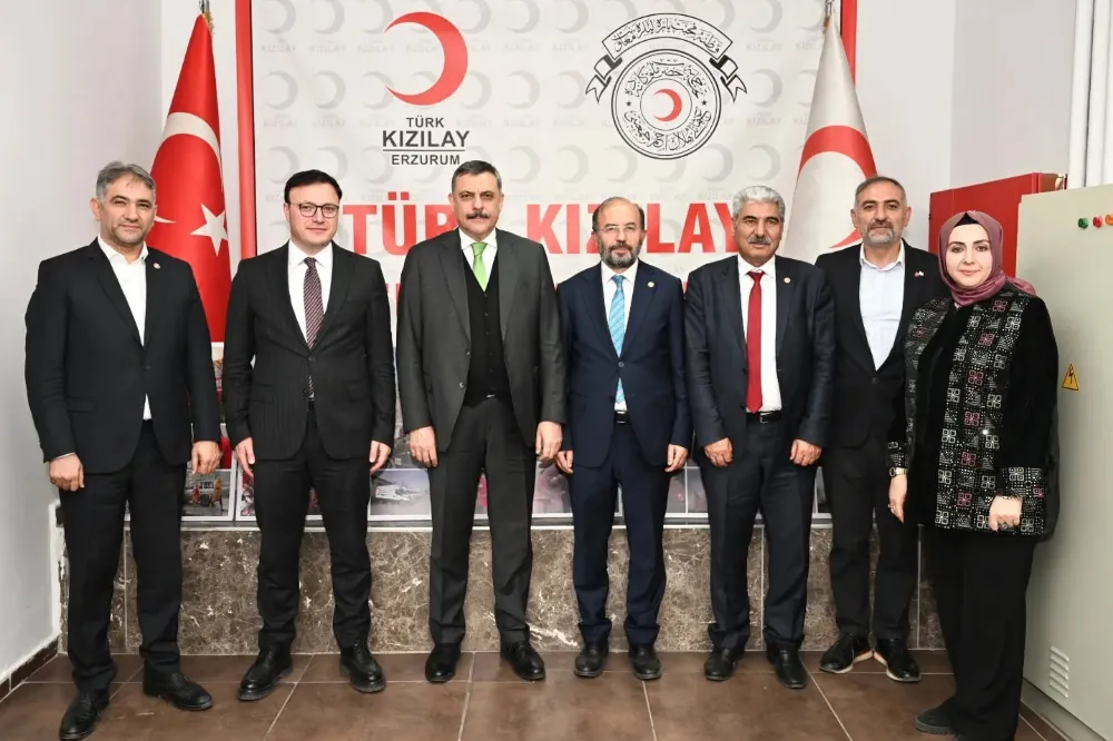 Vali Çiftçi’den Türk Kızılay’ına ziyaret