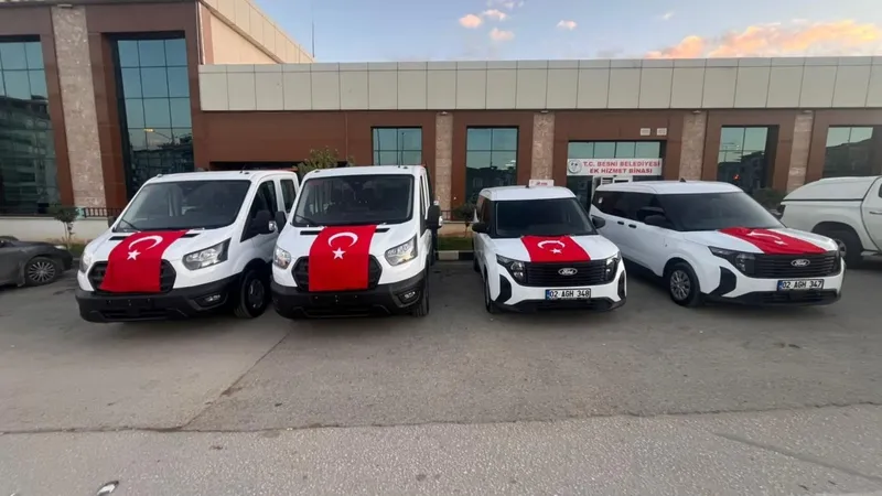 Besni Belediyesi araç filosunu genişletti 