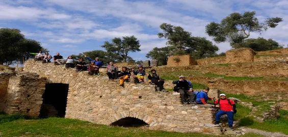 dış mekan, gökyüzü, bulut, ağaç içeren bir resim

Açıklama otomatik olarak oluşturuldu