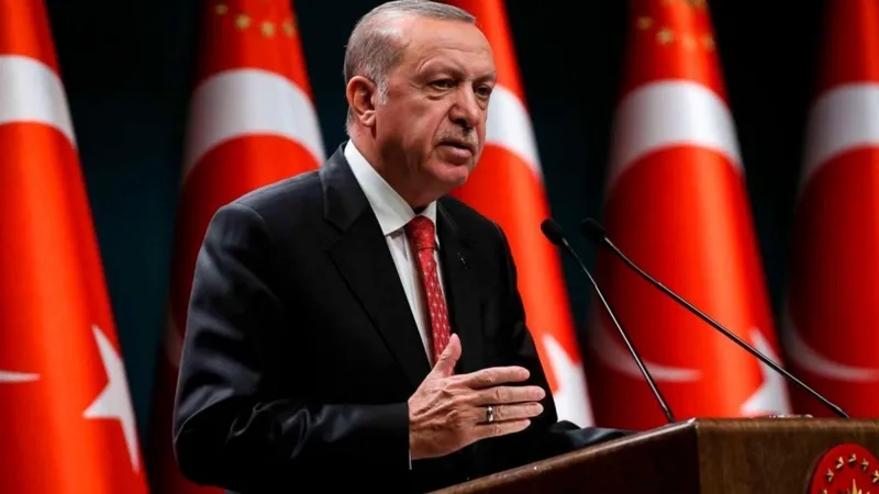 Cumhurbaşkanı Erdoğan ve Macron’dan Ukrayna savaşı için telefon görüşmesi 