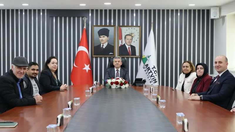 Artvin Valisi Ergün’e 