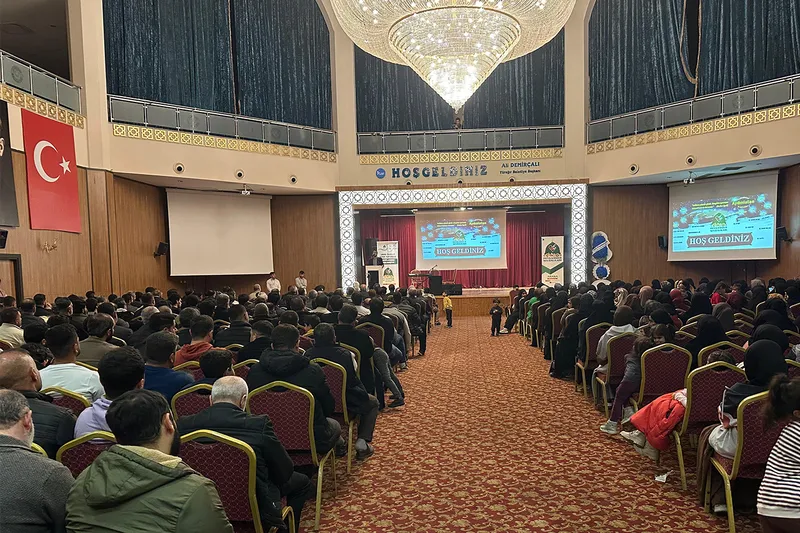 İki örnek, tek davet: Mus’ab ve Nesibe Hatun’un iman yolculuğu