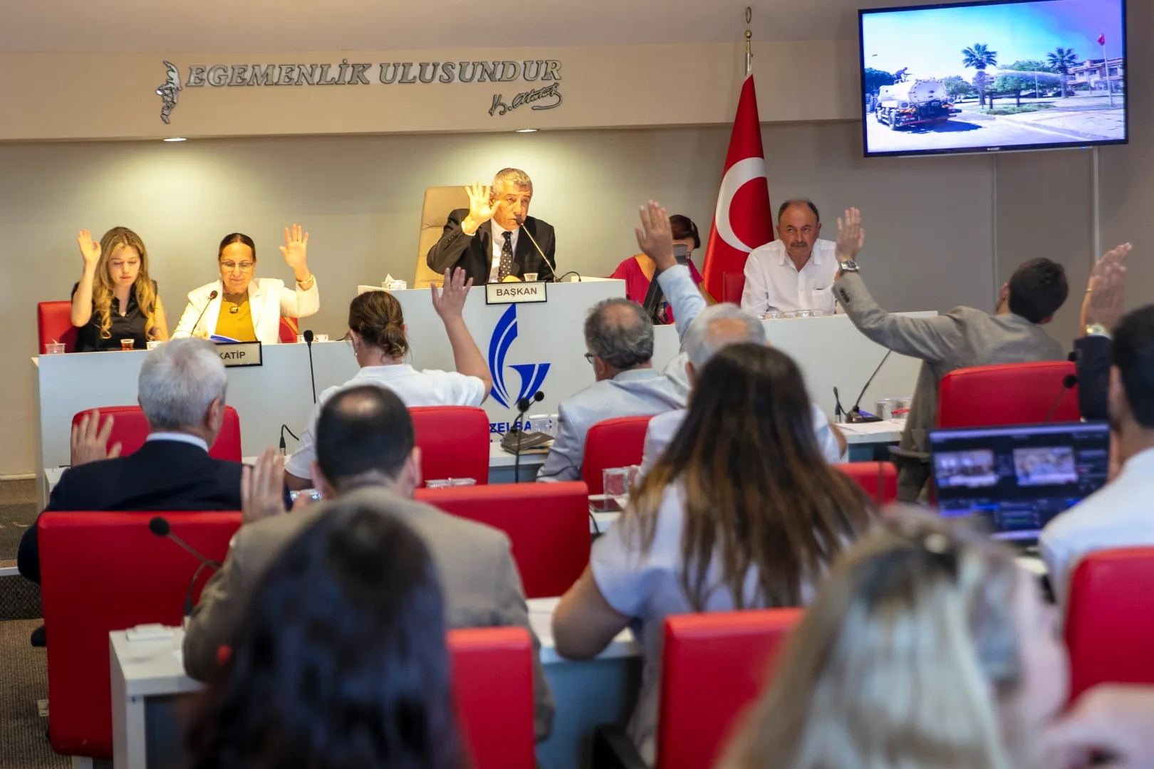 İzmir Güzelbahçe’den TOKİ’ye şartlı onay