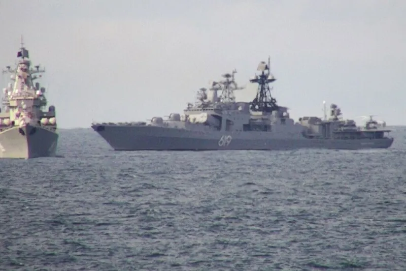 İngiltere ve Norveç, Rus denizaltılarına karşı ortak devriye başlattı