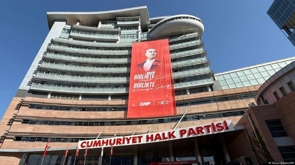CHP’nin Yeni MYK’sı Netleşti: Özel’in “A Takımı” Yeniden Şekillendi