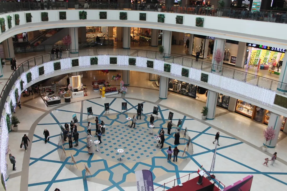 Bu şehrin prestij aynasıyız…