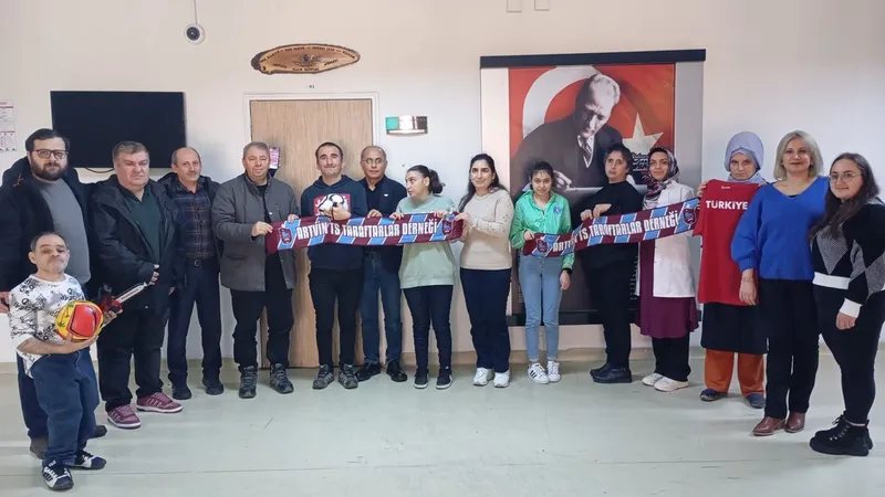 Artvin Trabzonspor Taraftarlar Derneğinden özel gereksinimli bireylere anlamlı ziyaret