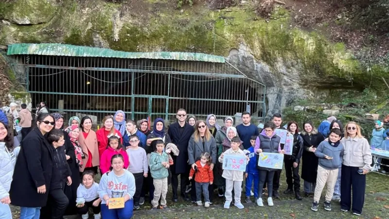 60 özel gereksinimli çocuk ve bireyle atölye karnavalı yapıldı