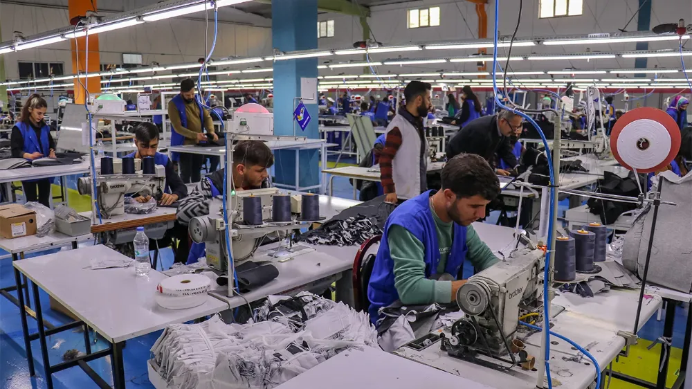 İşsizlik azalırken istihdam oranı da düşüyor!