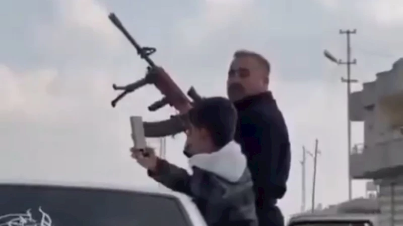 Şanlıurfa’da düğün konvoyunda havaya ateş açan şüpheli gözaltına alındı  - Videolu Haber