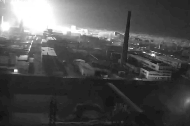 Ukrayna: Rusya, Çernobil Nükleer Santrali