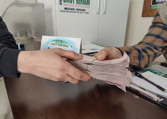 Bingöllü esnaf bir aylık gelirini Gazze