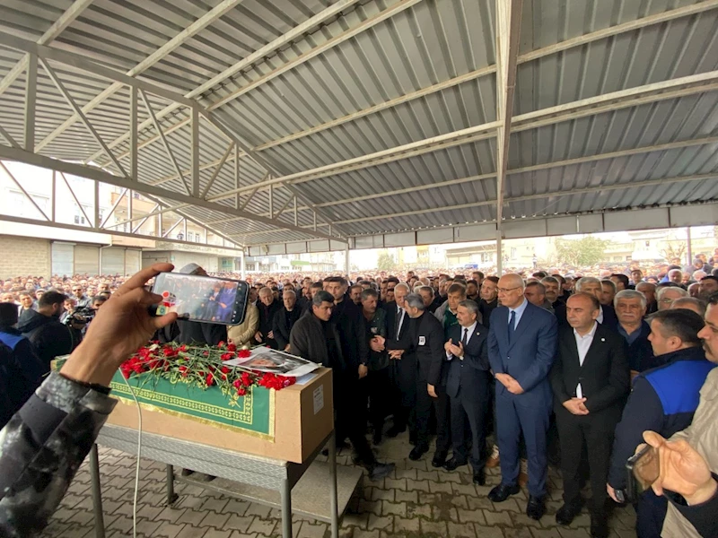 Kahtalı Mıçe’nin cenaze töreninde organizasyon eksikliği tepki çekti  - Videolu Haber