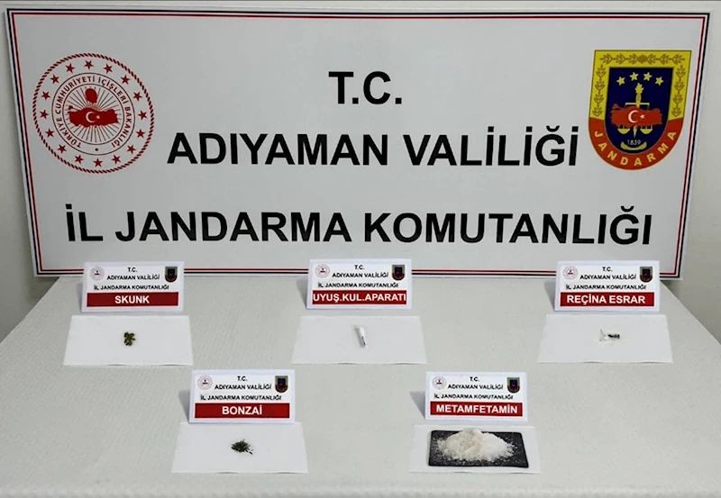 Adıyaman İl Jandarma Komutanlığı’ndan uyuşturucu operasyonu: 25 şüpheli yakalandı 