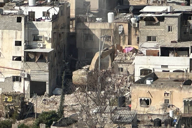 İşgalci siyonistler, Batı Şeria’daki Tulkerim Kampı