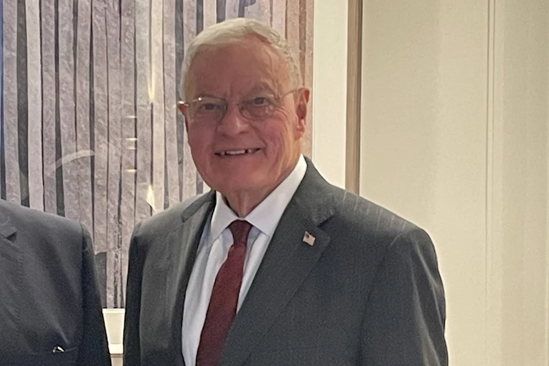 ABD elçisi Zelenskiy ile görüşmek üzere Kiev