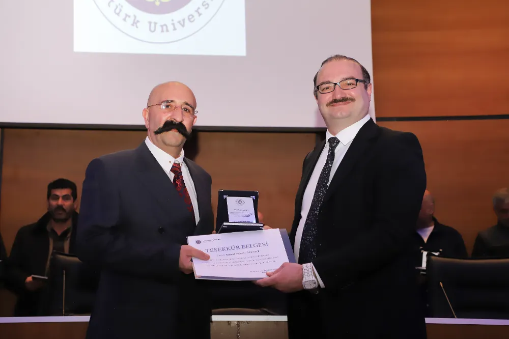 Atatürk Üniversitesinden Emekli Personellerine Vefa: Kurumsal Hizmet Ödülleri Takdim Edildi