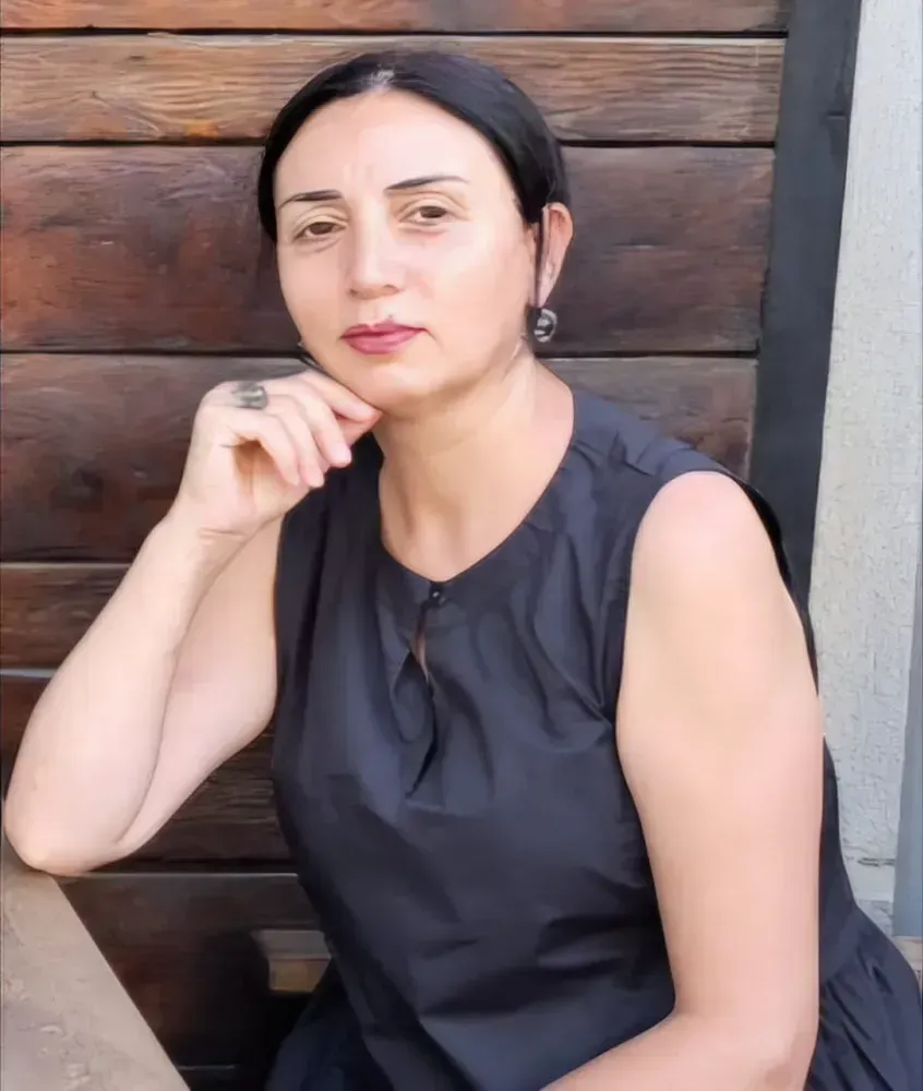 Tək dil, Tək Millət,  Tək Dövlət!