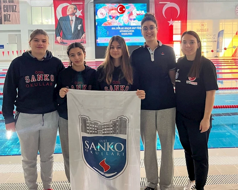 SANKO okulları yüzme takımı bölge şampiyonu oldu 