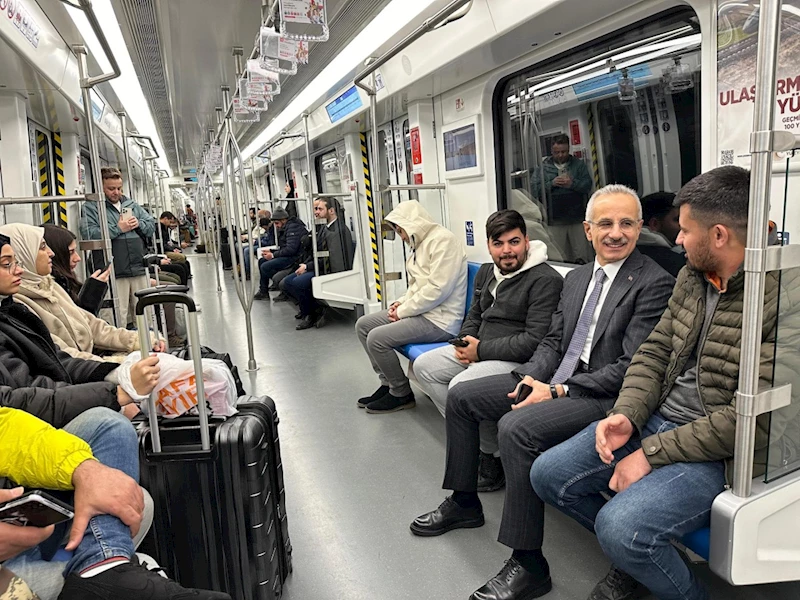 Türkiye’nin en hızlı metrosu yolcu rekoru kırdı  