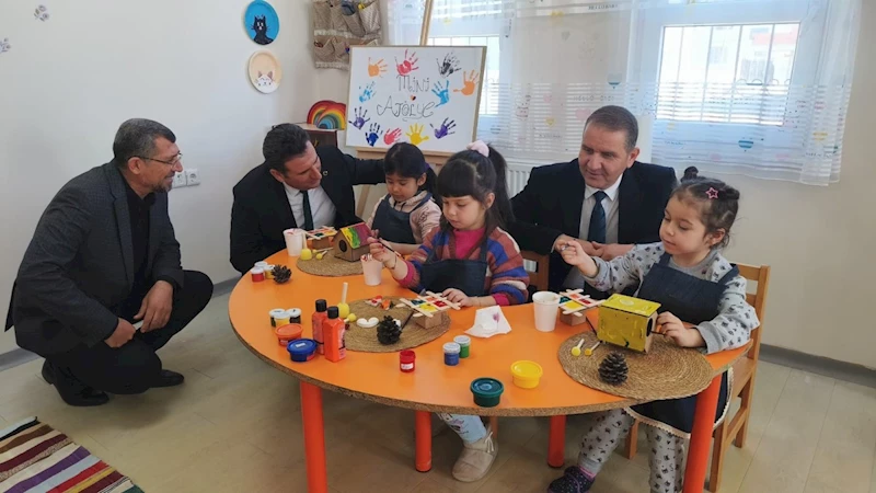 Tasarım Beceri Atölyesi’nde öğrenci eserleri sergilendi 