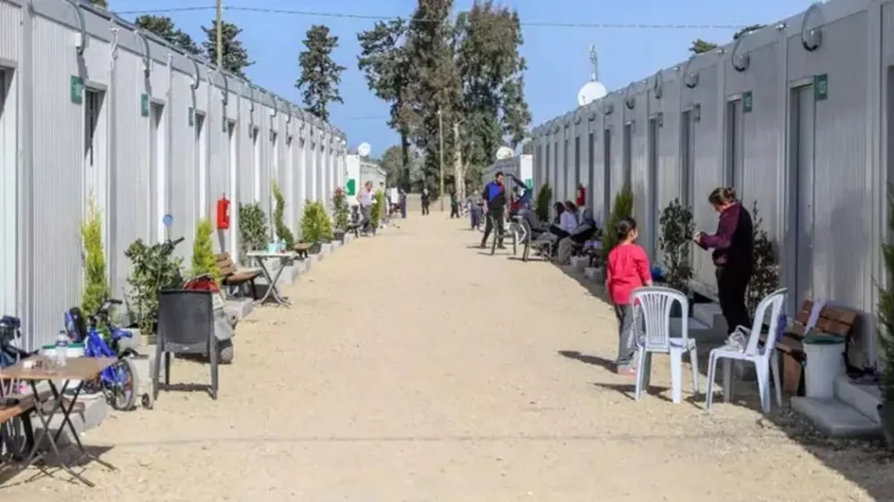 500 bin insanımız hala konteynerde! Anahtar var, altyapı yok