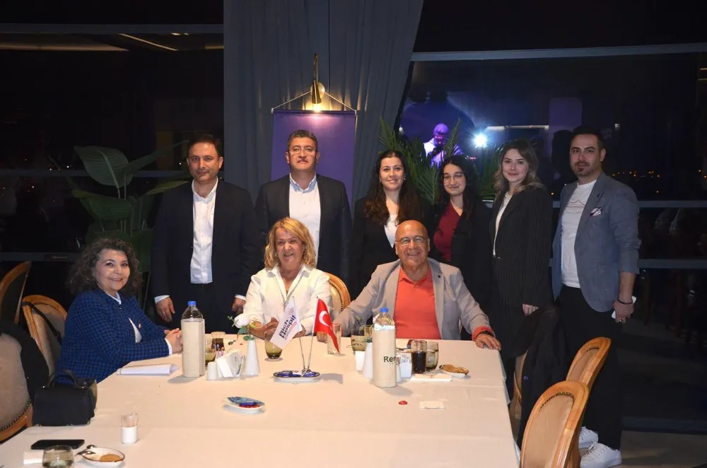 Ayakları yerden kesen buluşma.