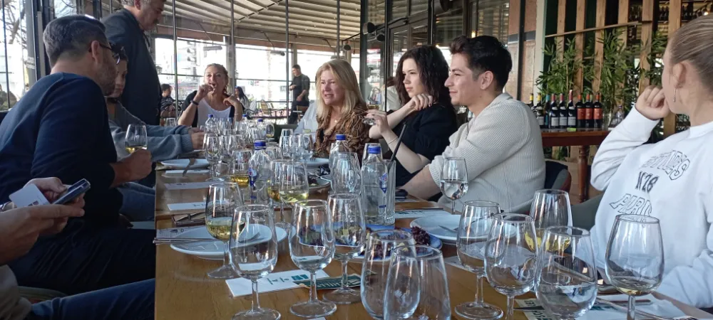 Gurme Lezzetlerin Buluşma Noktası: Özel Şarap Tadım Etkinliği Büyük İlgi Gördü!