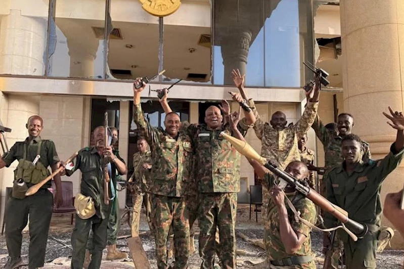 Sudan ordusu Cumhurbaşkanlığı Sarayını HDK
