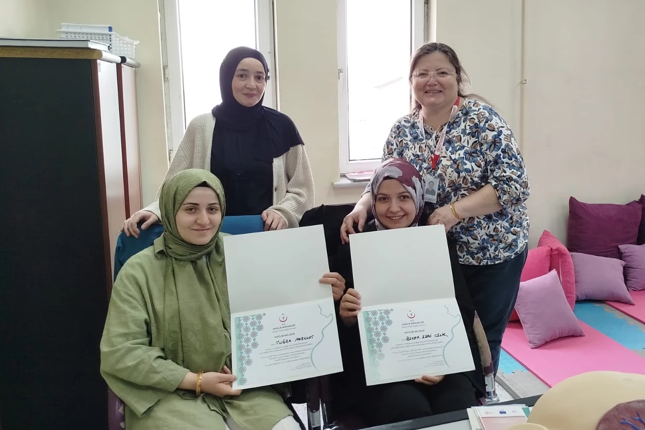 Gebe Okulu’nda anne adaylarına sertifika töreni düzenlendi