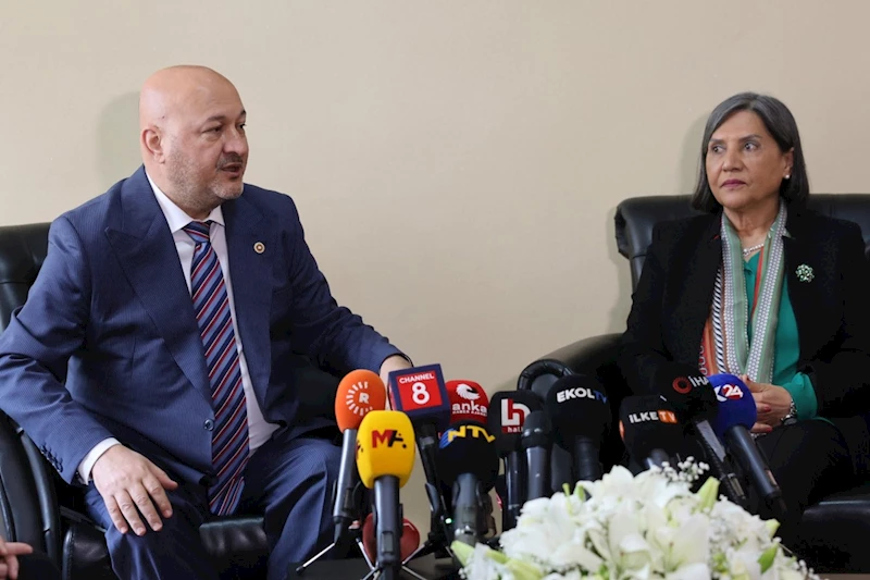 Resul Kurt başkanlığındaki AK Parti heyetinden siyasi partilere bayram ziyareti 