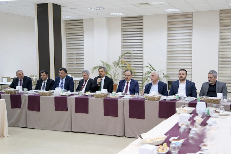 Siirt Üniversitesi’nde geleneksel iftar programı düzenlendi