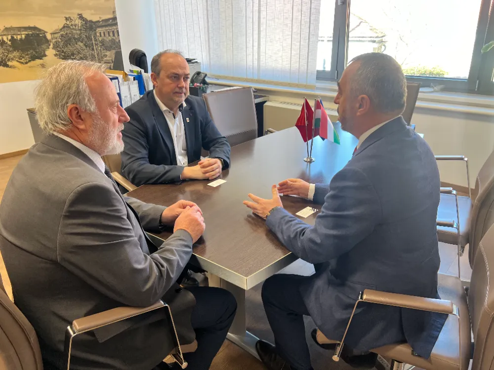 Macarlar kardeş şehrini bekliyor