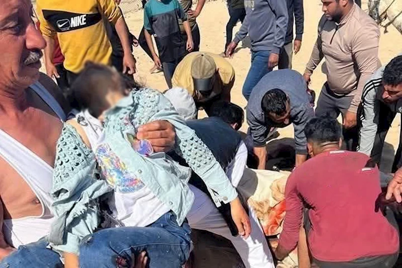 Siyonist rejim Gazze’yi aralıksız bombalıyor