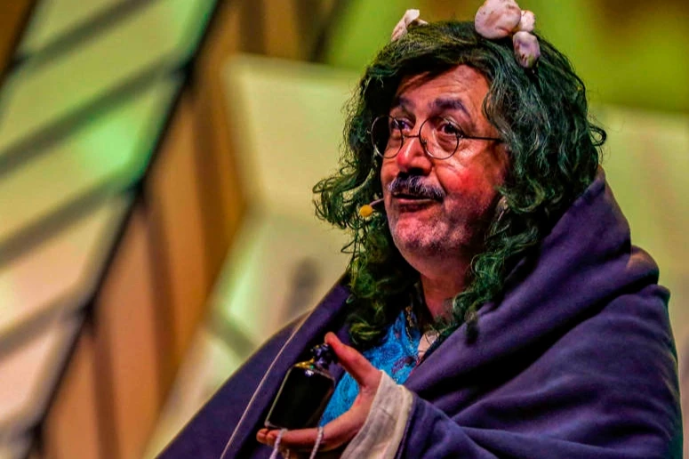 AŞT tüm oyunlarını kapalı gişe oynuyor